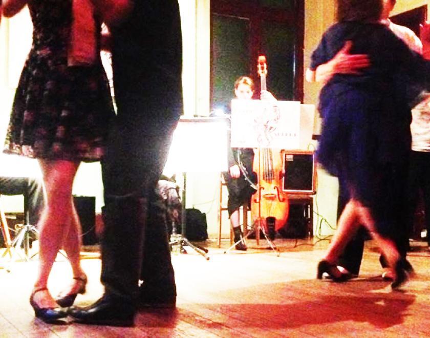 legs of tango dancers